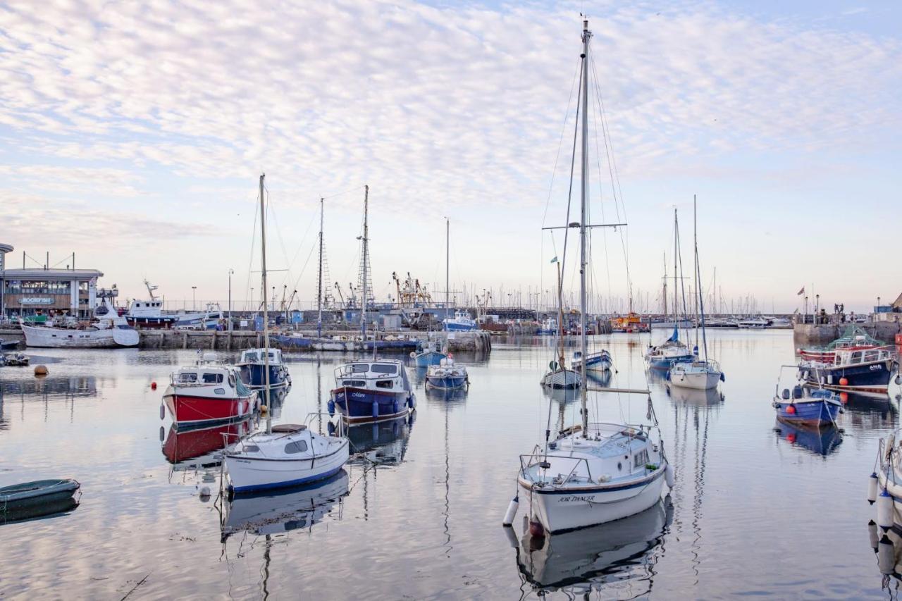 Pilgrim, Maritime Suites, Brixham Exterior photo